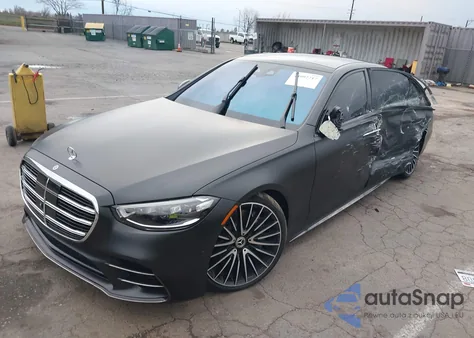 2024 Mercedes-Benz S 580 4Matic z USA, uszkodzony, nr VIN W1K6G7GB6RA284642